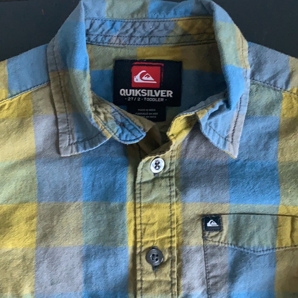 Quicksilver button down 2T - Picture 2 of 3